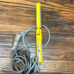 Drybar 3 Day Bender 1 Inch Digital Curling Iron Wand Yellow